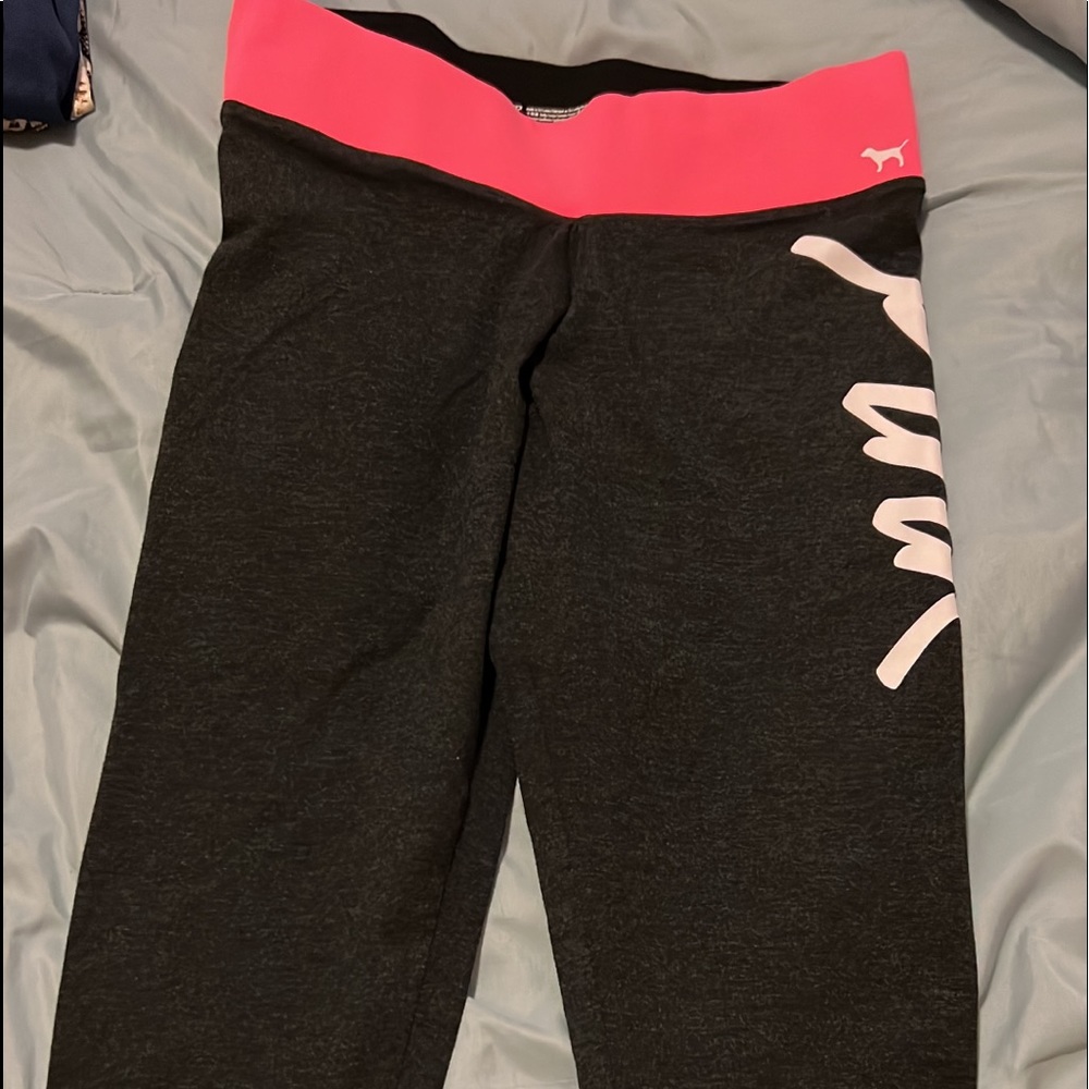 VS pink yogo capri